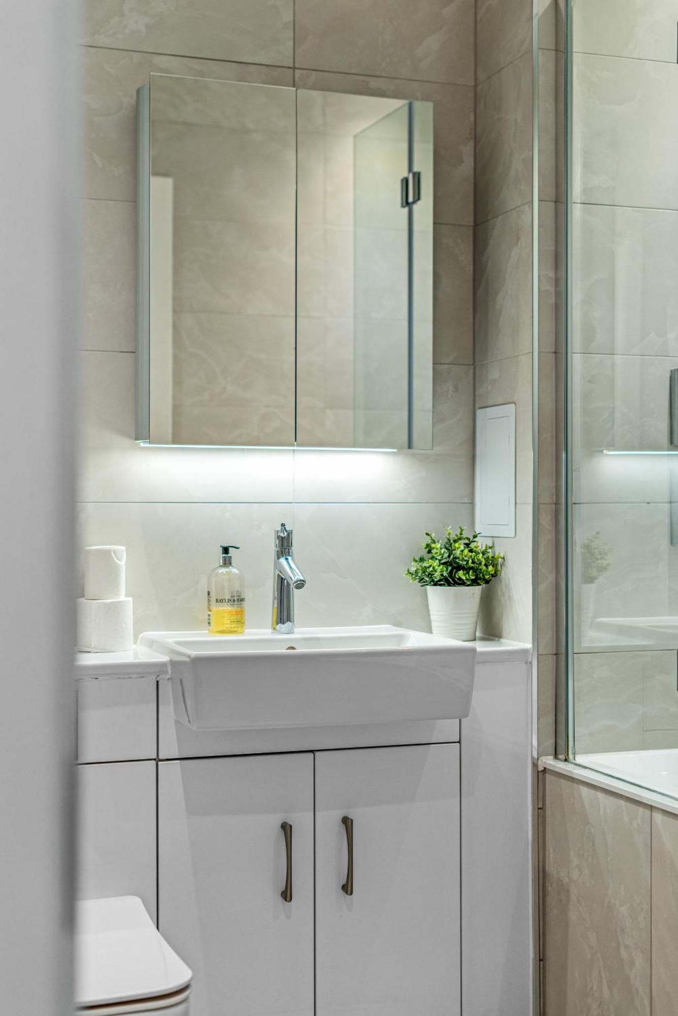 Londwell, Heart Of Notting Hill, Balcony Suite Luxury 伦敦 外观 照片