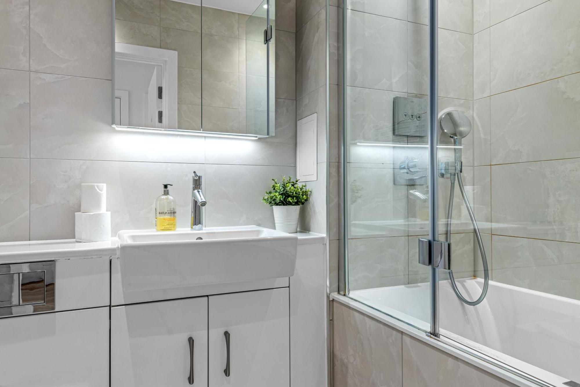 Londwell, Heart Of Notting Hill, Balcony Suite Luxury 伦敦 外观 照片